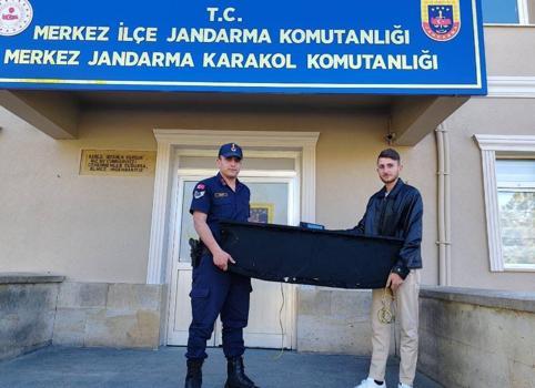 Nevşehir’de otomobilden ses sistemi ve teyp çalan 2 şüpheli yakalandı