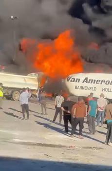 Hatay'da, yük boşaltan TIR’larda çıkan yangın söndürüldü