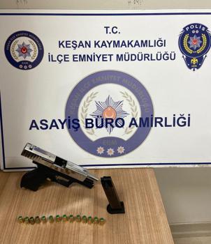 Çarşıda havaya ateş açan 2 şüpheli gözaltına alındı