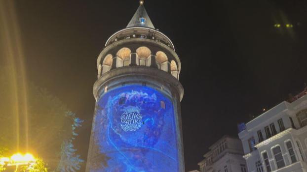Galata Kulesi'nde Sıfır Atık Haftası nedeniyle ışık gösterisi gerçekleştirildi