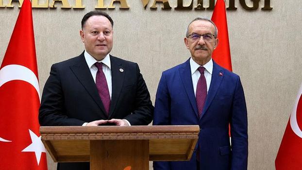 KKTC Cumhuriyet Meclis Başkanı Öztürkler: Türkiye her zaman dağ gibi yanımızda
