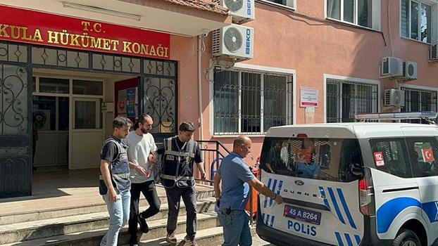 Manisa'da pompalı tüfekli saldırı 1'i ağır 2 yaralı; şüphelilerden1'i tutuklandı