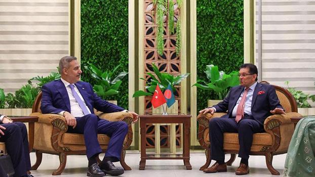Bakan Fidan, Bangladeş Dışişleri Bakanı Rahman ile görüştü