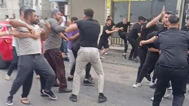 Aydın’da esnaflar ile vatandaşlar arasındaki kavga kamerada: 1’i polis 5 yaralı