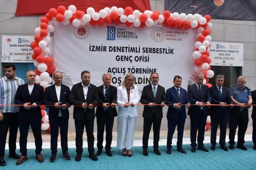 İzmir'de Denetimli Serbestlik Genç Ofisi hizmete açıldı