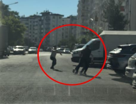 Diyarbakır'da 2 grup arasında silahlı kavga kamerada; 2'si ağır 3 yaralı