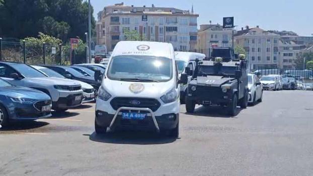 Maltepe'de oto galeriye silahlı saldırı