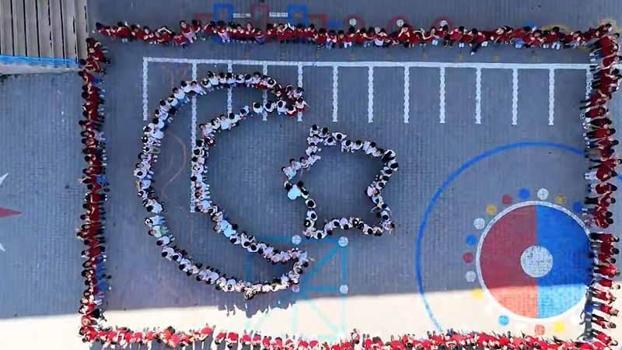 Şırnak'tan Milli Takım'a Ay-Yıldızlı koreografili destek