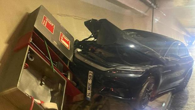 Avrasya Tüneli'nde kaza; tünel trafiğe kapatıldı