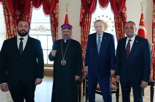 Cumhurbaşkanı Erdoğan, Sevan Sıvacıoğlu ve Patrik Maşalyan’ı kabul etti