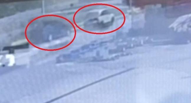 Kayseri’de iki otomobilin çarpıştığı kaza kamerada; 2 yaralı