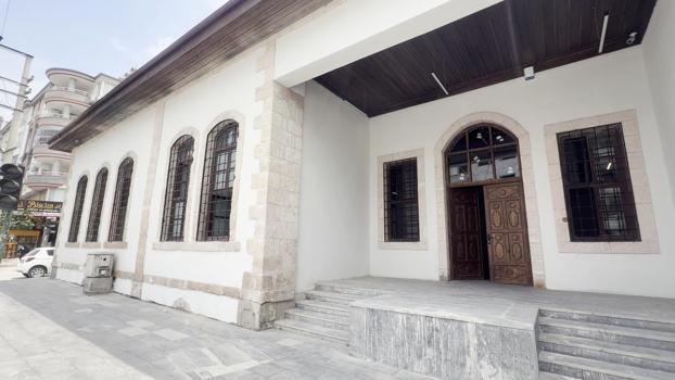 Devlet Bahçeli'nin mezun olduğu ilkokul, tarihi dokusuyla yeniden açılıyor