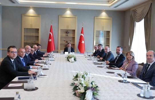 Cevdet Yılmaz, Cumhurbaşkanlığı Ekonomi Politikaları Kurulu üyeleriyle görüştü