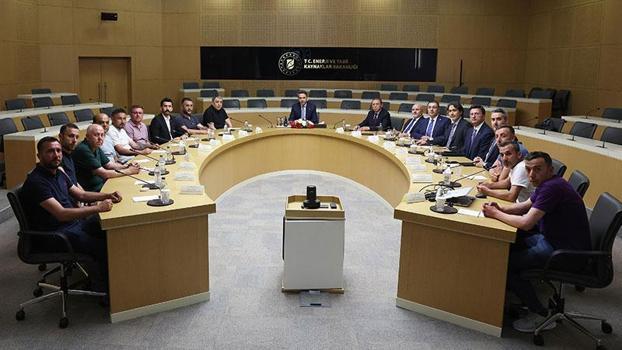 Bakan Bayraktar, Doruk Madencilik işçileriyle bir araya geldi