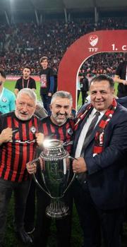 Milletvekili Oğuzhan Kaya: Çorum FK kulüp sahibine ‘Fahri Hemşehrilik Beratı’ verilmeli