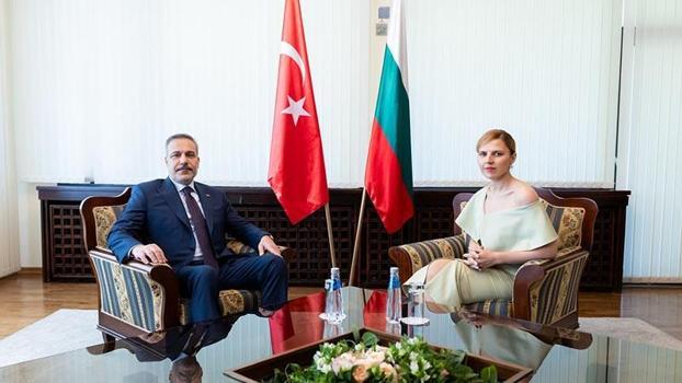 Bakan Fidan, Bulgar mevkidaşı Petrova-Chamova ile görüştü