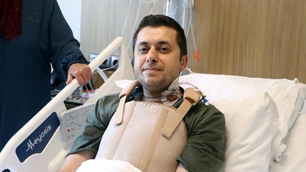 Aortu yırtılan hasta, yapay damarla hayata tutundu