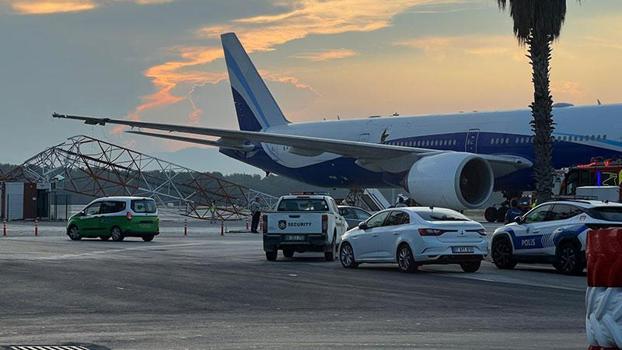 THY uçağı, Antalya Havalimanı’nda radar direğine çarptı