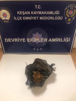 Edirne’de üzerlerinde uyuşturucuyla yakalanan 3 kişiye gözaltı