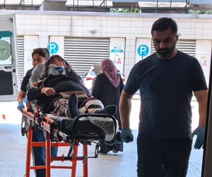 Park halindeki otomobile çarpan ATV'nin sürücüsü yaralandı