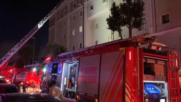 Küçükçekmece'de kız yurdunda çıkan yangın söndürüldü; öğrenciler tahliye edildi