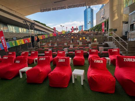 Zorlu Center’da Züber sponsorluğunda milli maç heyecanı