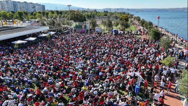 İzmir’de milli maç heyecanı / Ek fotoğraflar