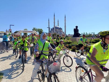 Edirne ve Tekirdağ'da 13'üncü Geleneksel Yeşilay Bisiklet Turu
