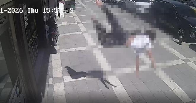 12 yaşındaki çocuk, güvercinlerle ilgilenirken 2'nci kattan düştü; o anlar kamerada