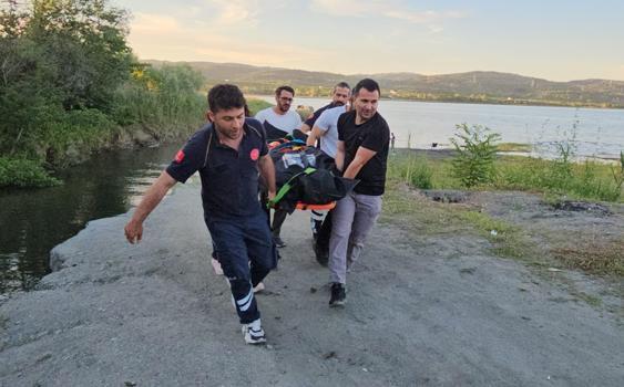 Şnorkel ve deniz gözlüğüyle girdiği Sapanca Gölü’nde boğuldu