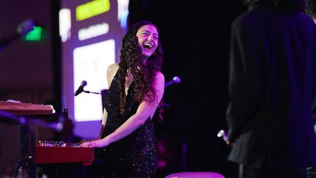 Türk müzisyen Su Yavuz’a Berklee'den ödül
