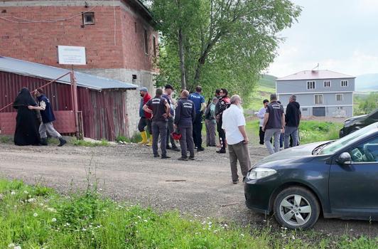 Sulama kanalına düşen 3 yaşındaki Yağız Ali, yaşam mücadelesi veriyor