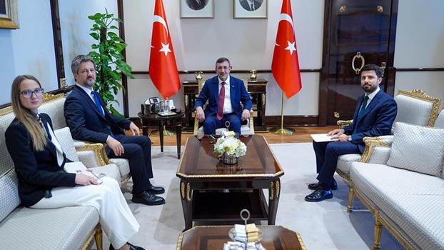 Cumhurbaşkanı Yardımcısı Yılmaz, Macaristan Büyükelçisi Matis'i kabul etti