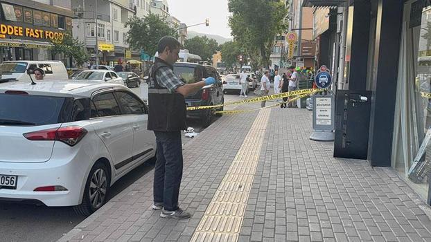 Sanal medyada tartıştıktan sonra buluşan iki grubun bıçaklı kavgası: 1 ölü, 1 yaralı