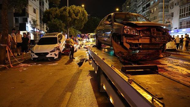 Seyir halindeyken kalp krizi geçirip park halindeki araçlara çarpan sürücü hastanede öldü