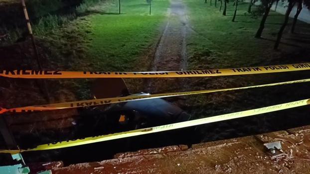 Bursa'da otomobil dere yatağına uçtu: 1 yaralı