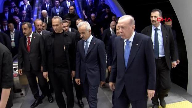 Cumhurbaşkanı Erdoğan Halkalı-Arnavutköy hattının açılış törenine metroyla gitti