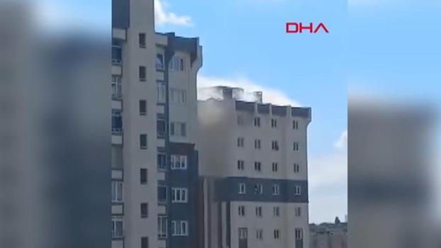 Küçükçekmece'de binada yangın