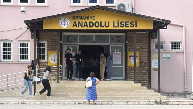 Osmaniye’de YKS’nin ilk oturumu başladı, bazı adaylar son anda yetişti