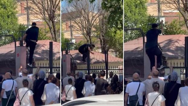 Avcılar’da sınava geç kalan öğrenci, demir parmaklıklara tırmandı