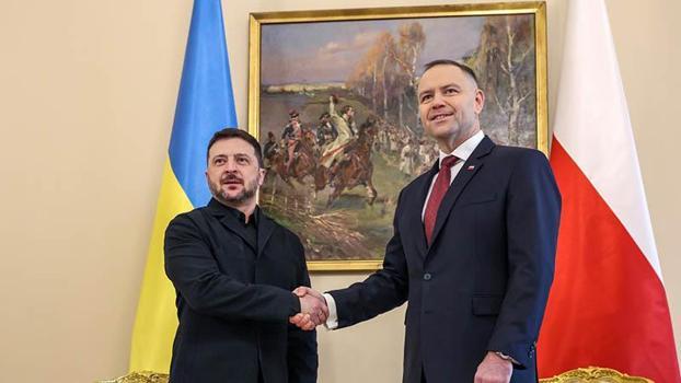 Polonya Cumhurbaşkanı Nawrocki, Zelenskiy'nin 'Beyaz Kartal' nişanını geri aldı