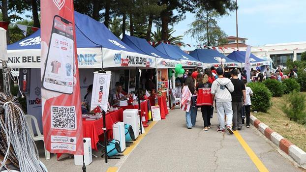 Samsunspor 60’ıncı yıl kutlamalarının son etkinliğinde tesislerini taraftarlara açtı