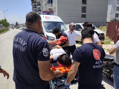 Ayağı motosikletin tekerine sıkışan kişi yaralandı