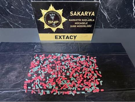 Sakarya'da uyuşturucu operasyonu: 2 tutuklama