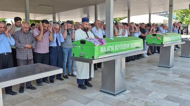 Malatya'da öldürülen anne-kız toprağa verildi