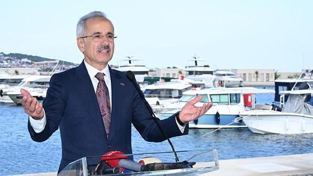 Bakan Uraloğlu: Son 14 yılın en yüksek mayıs ayı kruvaziyer ve yolcu sayısına ulaştık
