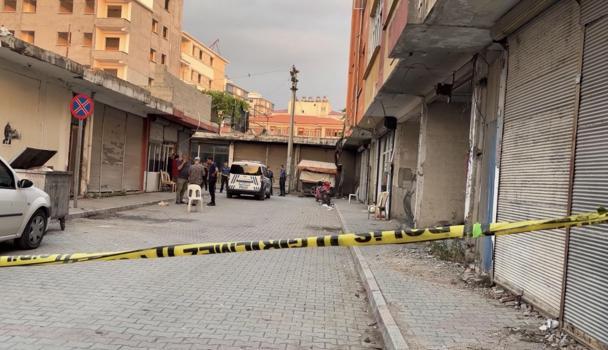 Osmaniye’de sokak ortasında bıçaklı kavga: 1 ölü