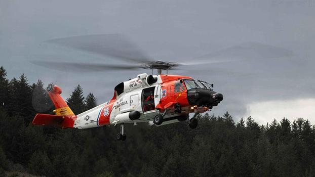 ABD'de Sahil Güvenlik helikopteri, Alaska'da eğitim uçuşu sırasında düştü