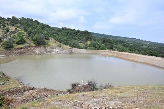Manisa'da zarar gören tarımsal sulama göleti, onarıldı