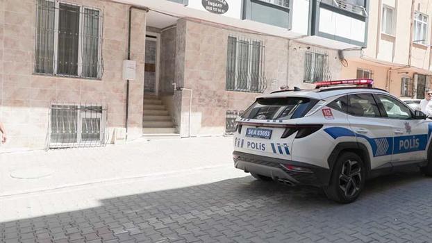 Esenyurt'ta evinin önünde silahlı saldırıya uğrayan kişi hayatını kaybetti